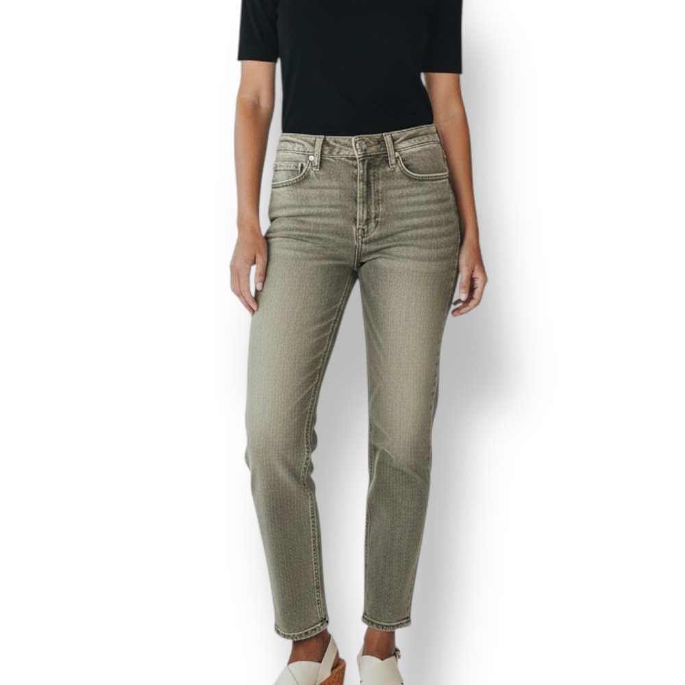 4/$20 Gloria Vanderbilt Classic Amanda Faded High Rise Jeans